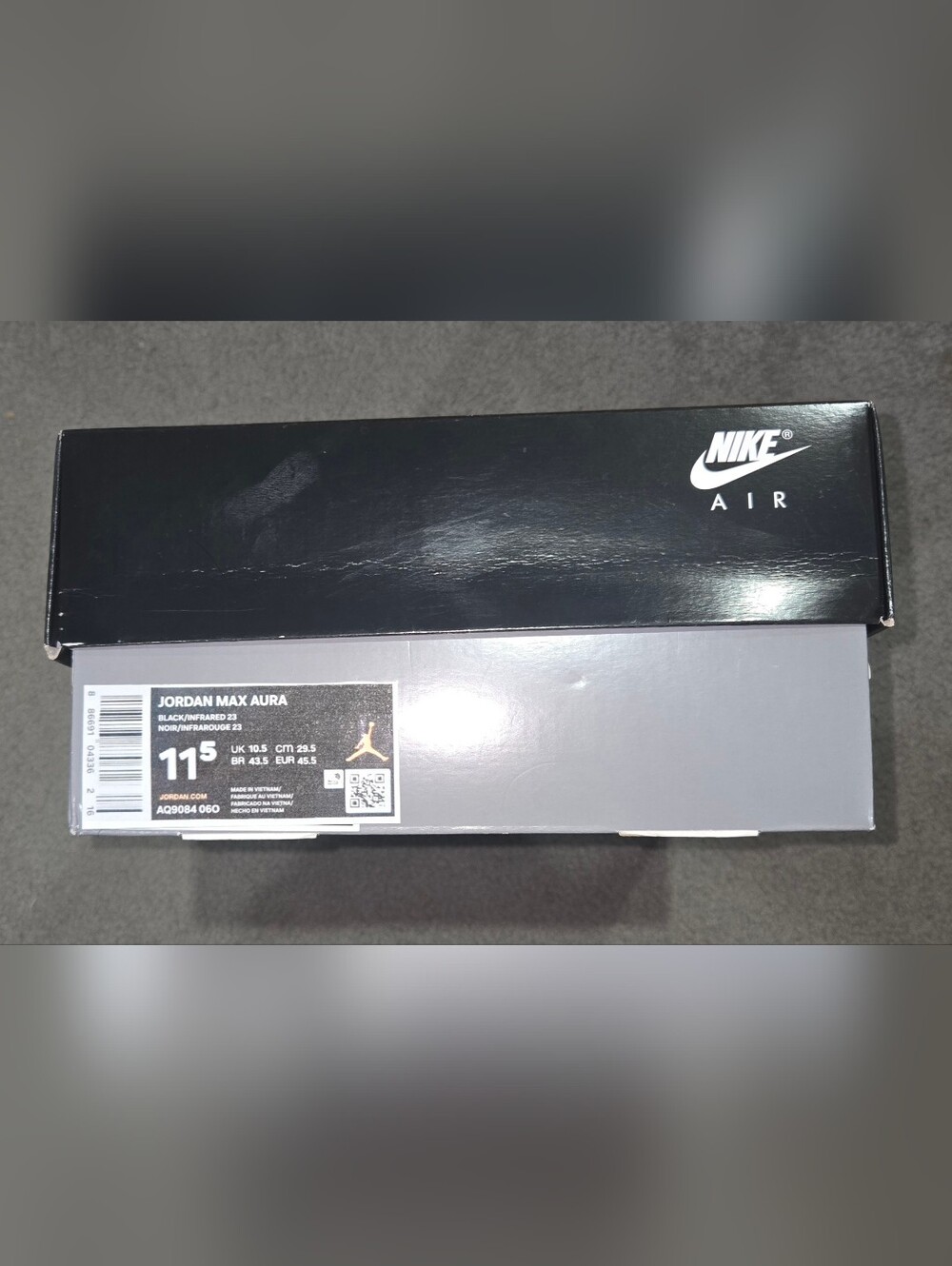 Air Jordan Max Aura "Black Infrared" - Picture 10 of 13